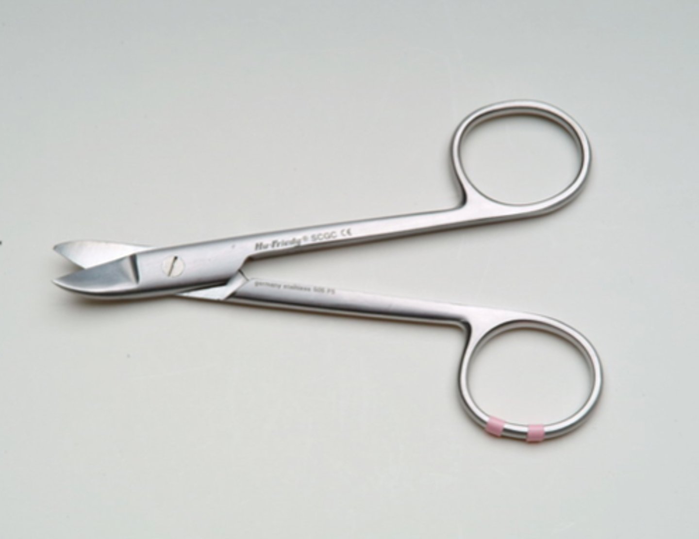 <p>Used to cut metal</p>