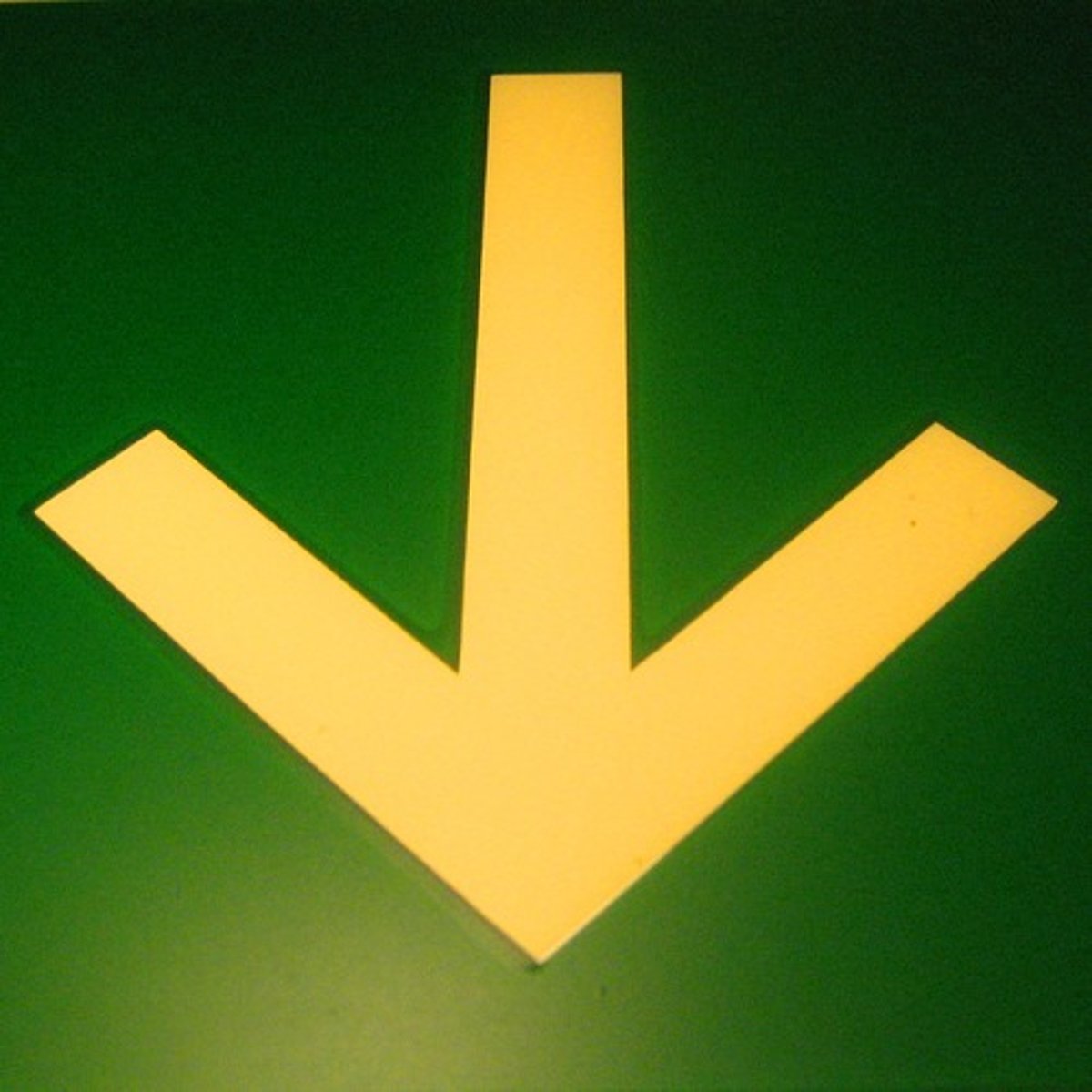<p>below, under</p>