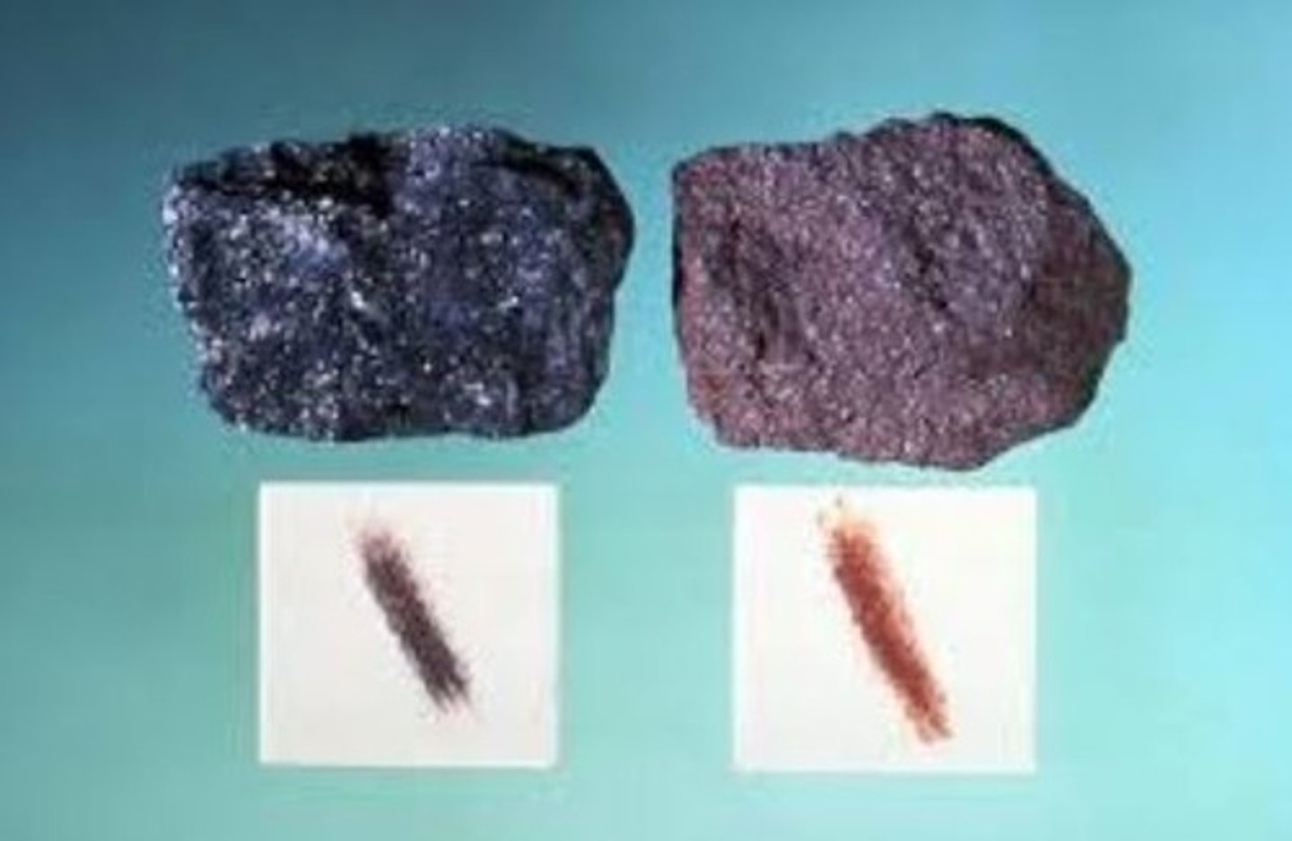 <p>the color of a mineral, when you draw a line with it.</p>