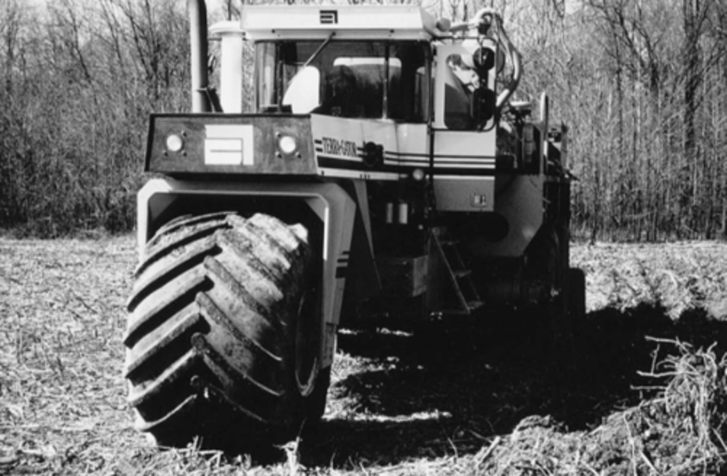 <p>Wide tires that can be used on farm equipment to distribute weight over a larger area, thus reducing compaction</p>