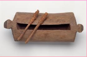 <p>Slit Drum (Idiophones)</p>