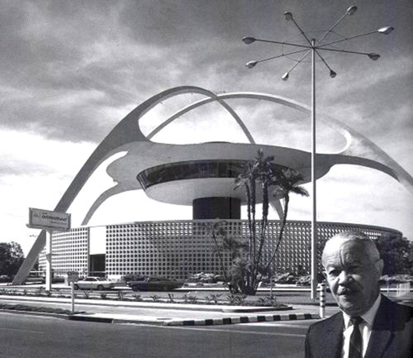 <p>Paul Williams</p>