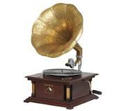 <p>a gramophone</p>