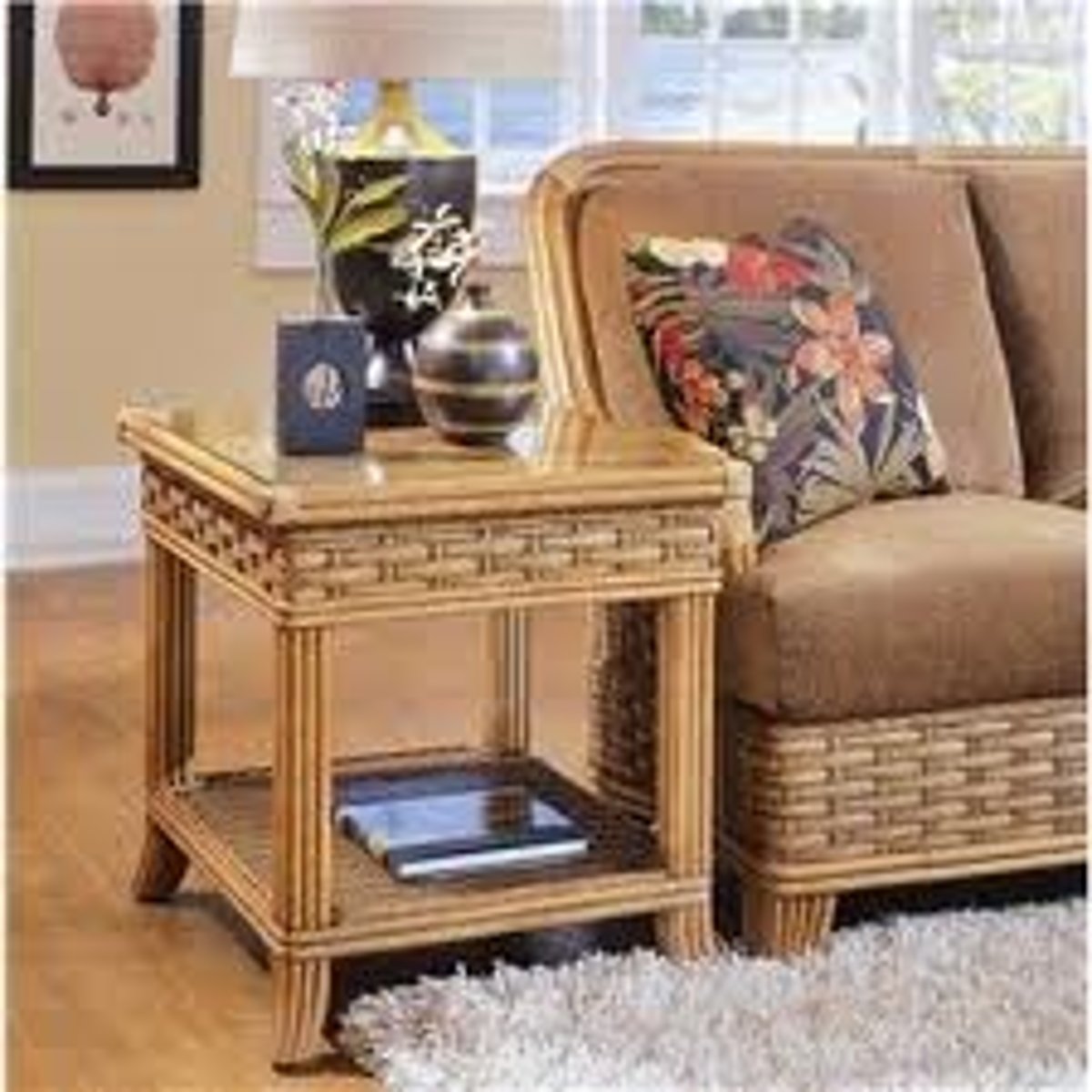 <p>end table</p>