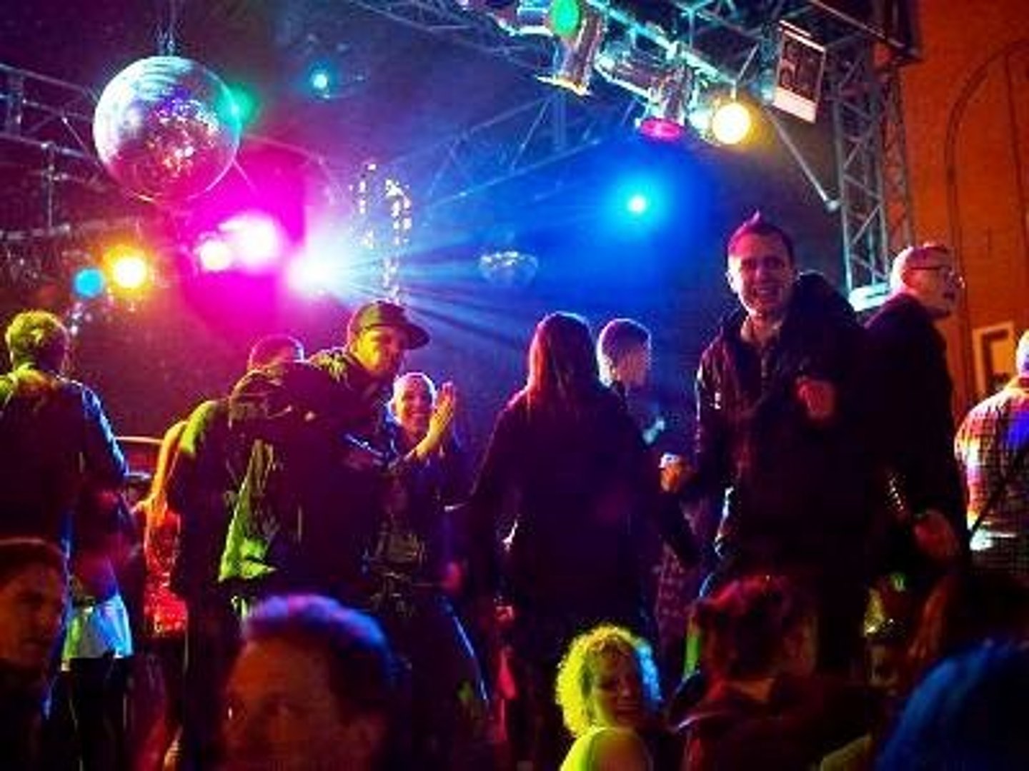 <p>disco</p>