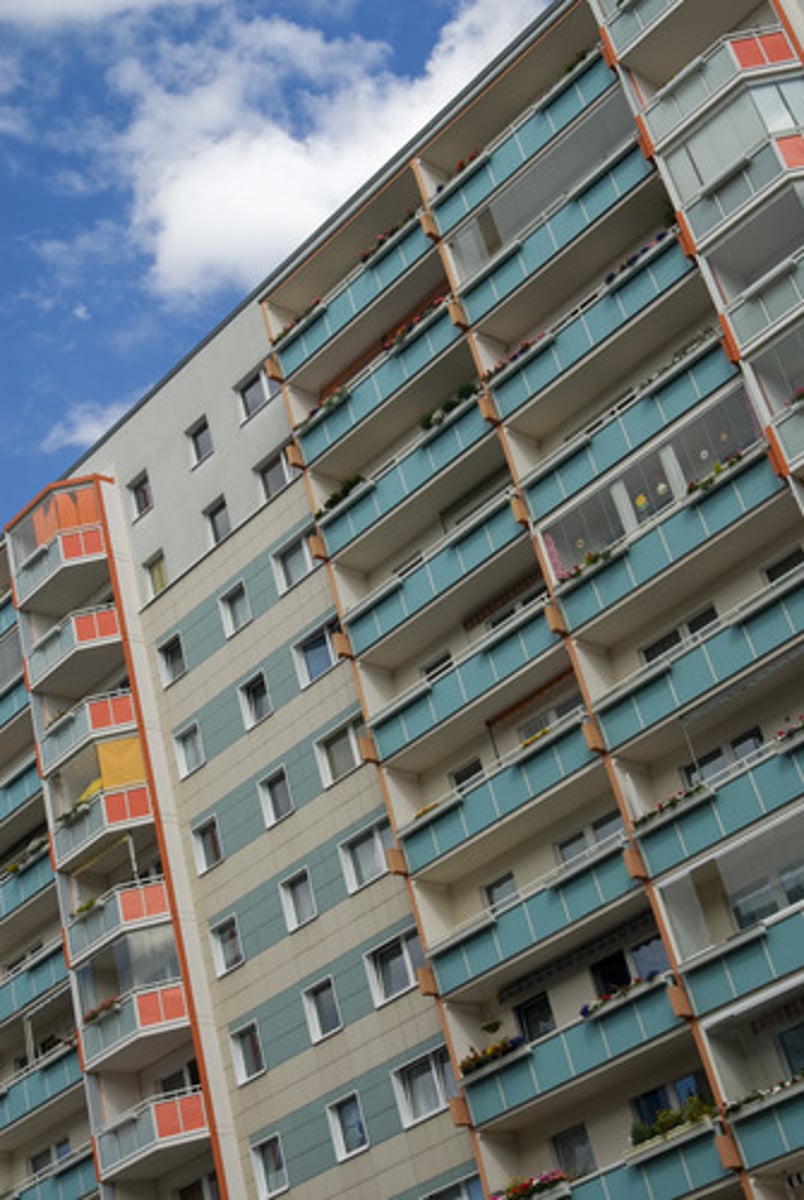 <p>výškový dům</p>