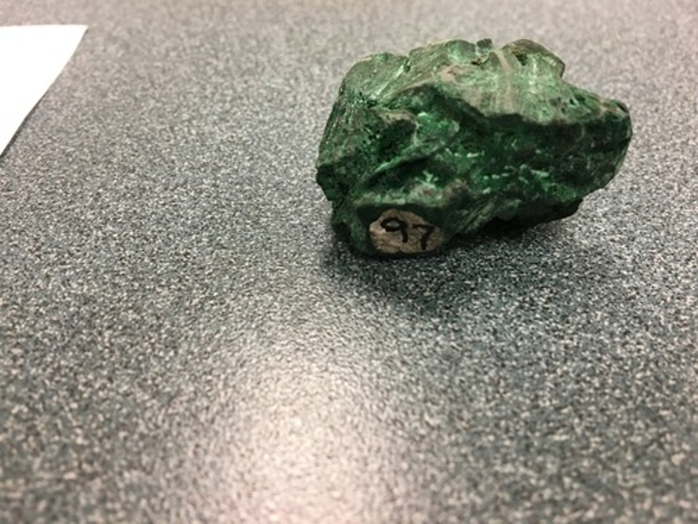 <p>green streak, hardness&lt;3.5,non metallic luster, earthy</p>