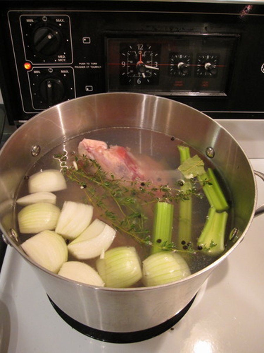 <p>clear, pale liquid made by simmering poultry, beef or fish bones</p>