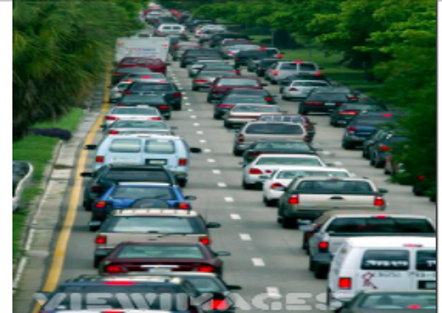 <p>la congestión (de tráfico)</p>