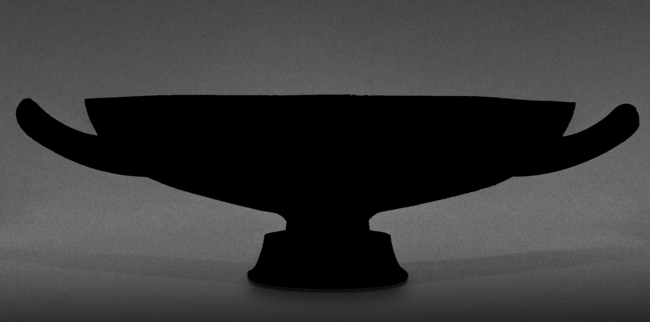 <p><strong><u>Details : </u></strong></p><ul><li><p>long stem </p></li><li><p>two small handles </p></li></ul><p></p><p><strong><u>use : </u></strong></p><ul><li><p>drinking cup - wine </p></li></ul><p></p><p>Notable example : Theseus Kylix </p><p></p>