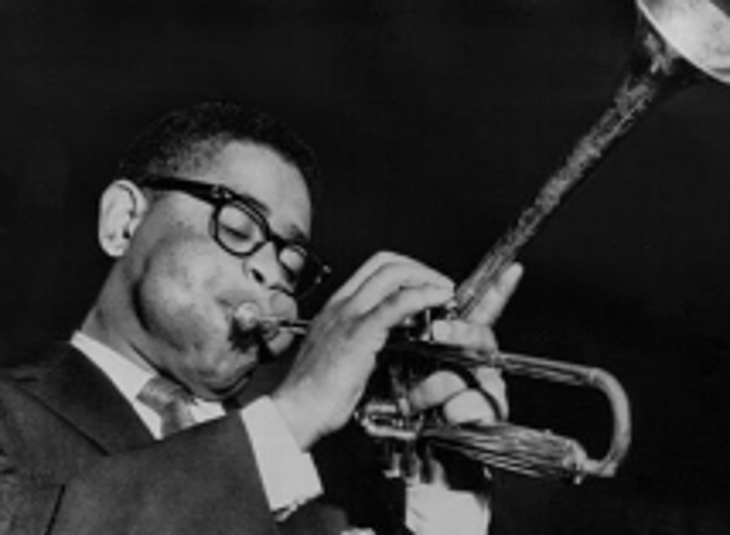 <p>what two muscles is the musician using?</p>