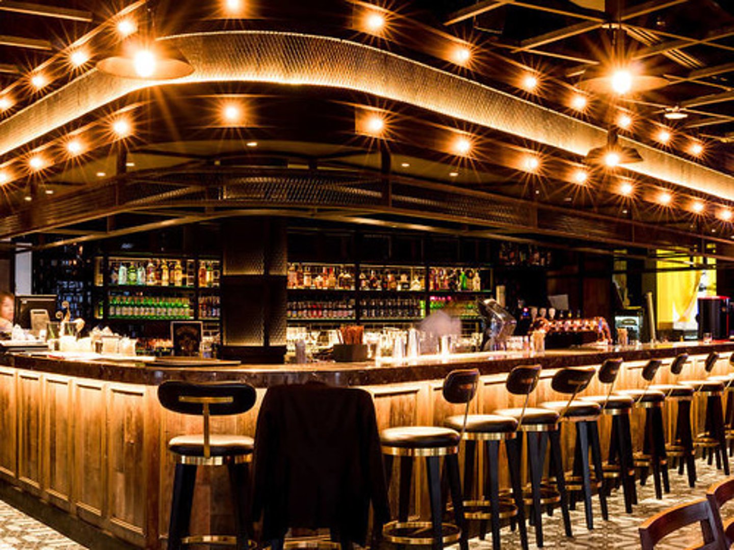 <p>le bar</p>