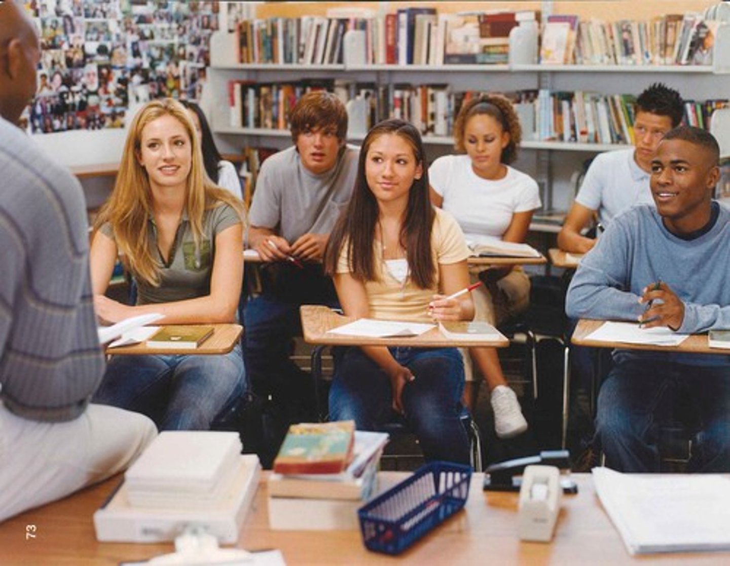 <p>вивчати предмет у коледжі / університеті</p>