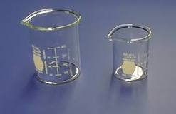 <p>Beakers can be used to hold liquid or solid samples or as a container for reactions. They are also used to collect filtrates from filtering operations as well as liquids from titrations. It is used for stirring the liquid.</p>