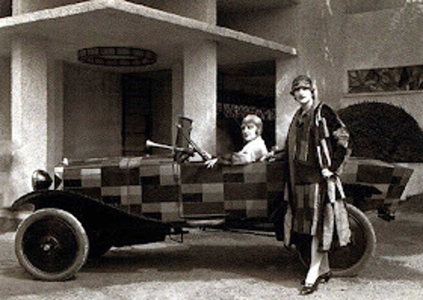 <p>1925-1927</p>
