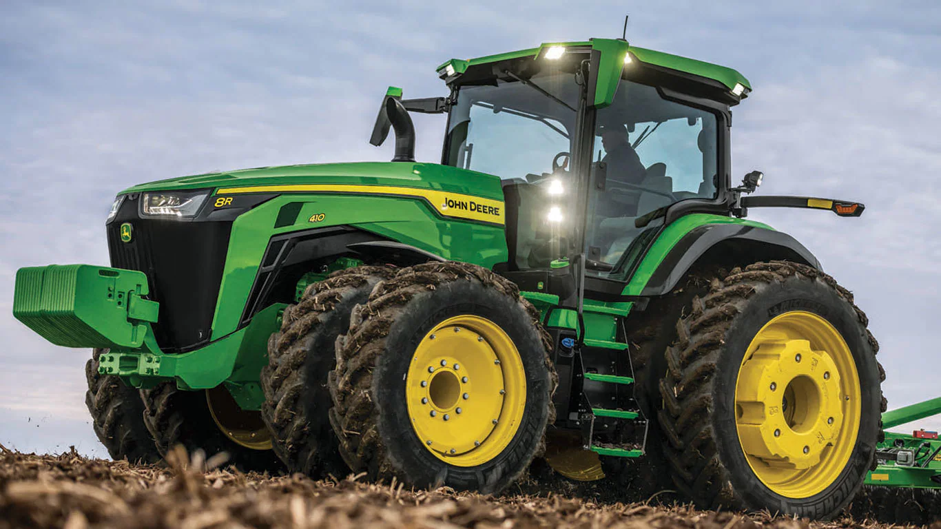 <p>John Deere</p>