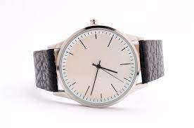 <p>analogue watch </p>