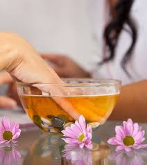 <p>HOT OIL TREATMENTS</p>