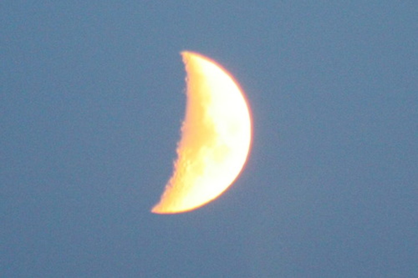 <p>луна</p>