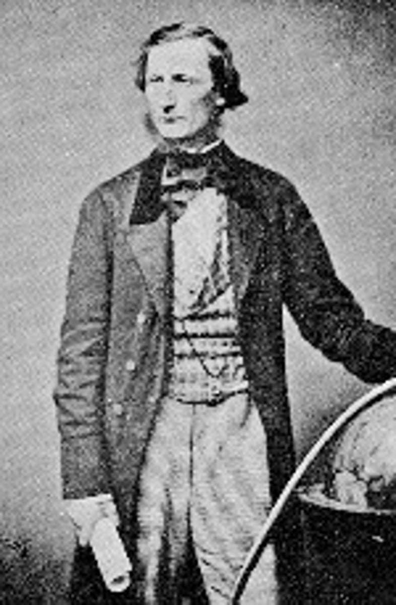 <p>American businessman who laid the first telegraph wire across the Atlantic.</p>