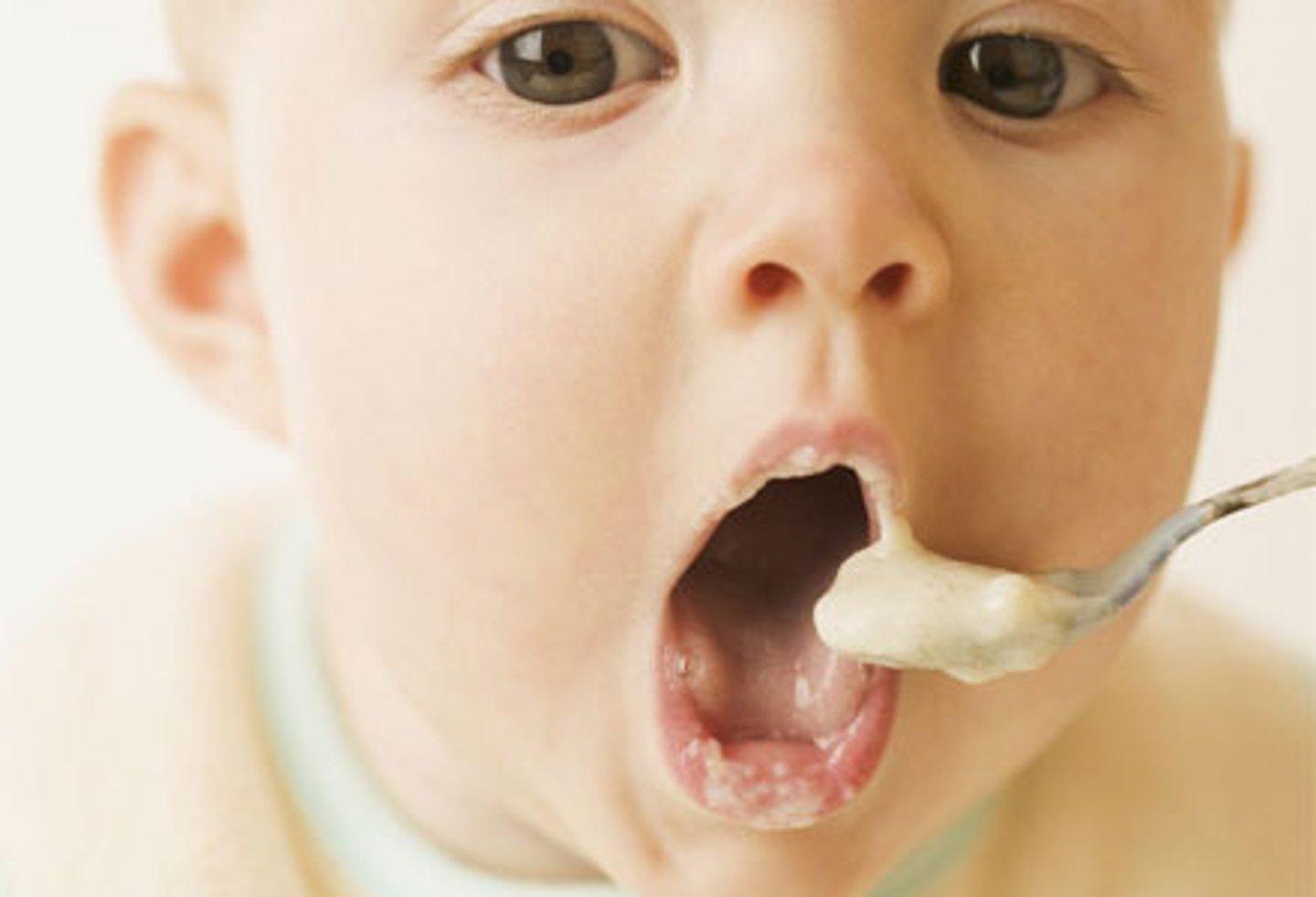<p>I like to eat</p>
