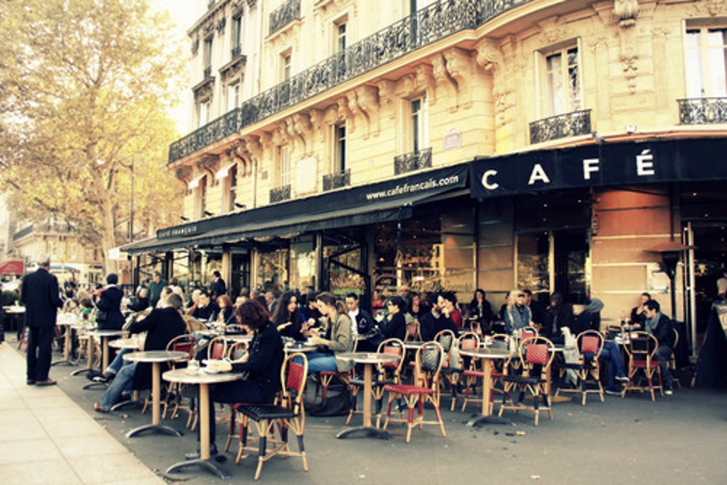 <p>to go to the cafe</p>