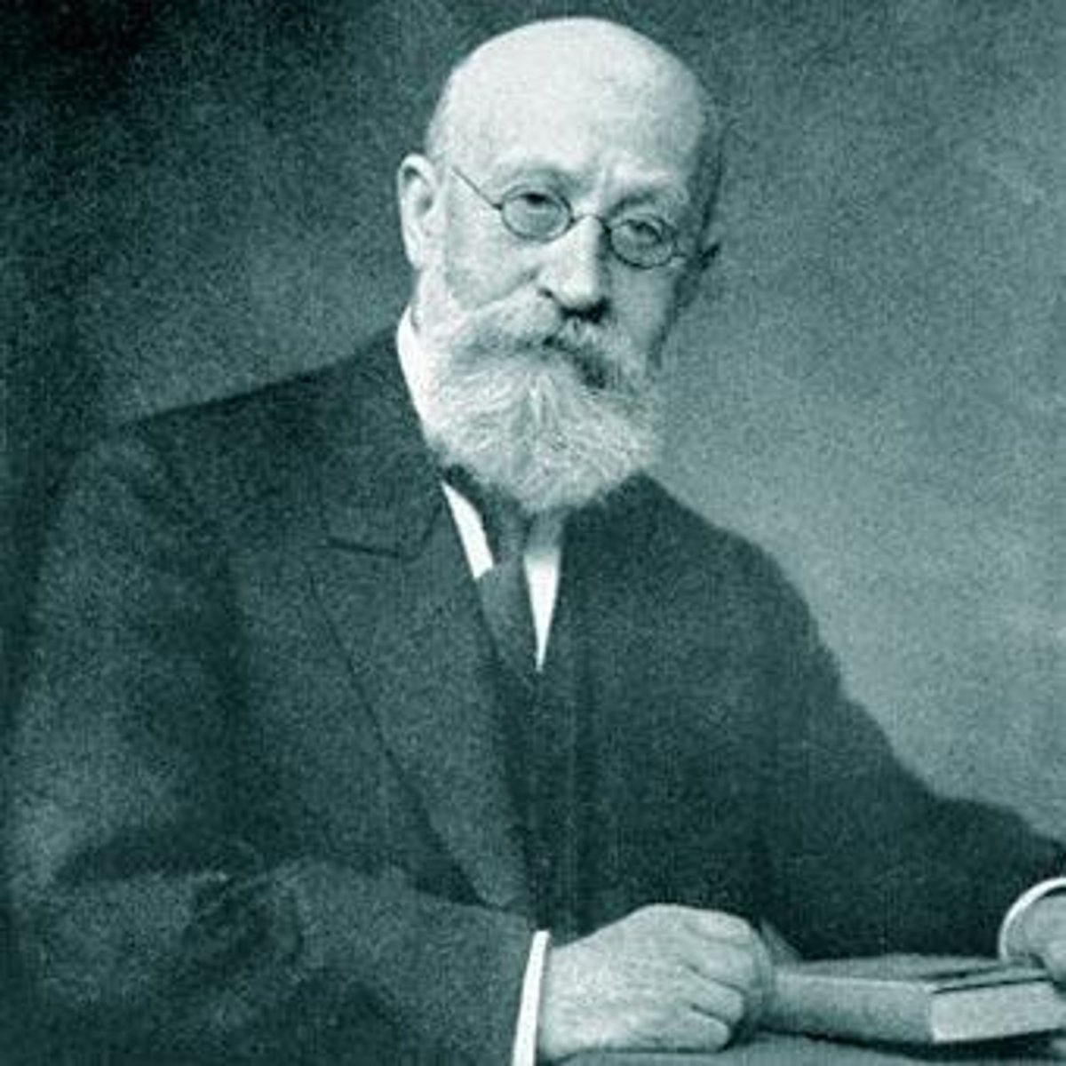 <p>canal ray tube experiment (same as CRT experiment)</p><p>discovered proton</p>