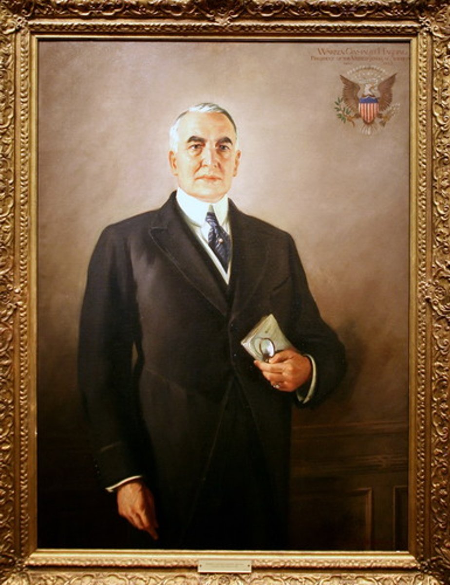 <p>After World War I 1919-20s, when Harding was President, the US and Britain returned to isolationism. The US economy "boomed"; but Europe continued to struggle. It was the calm before the bigger storm hit: World War II</p>