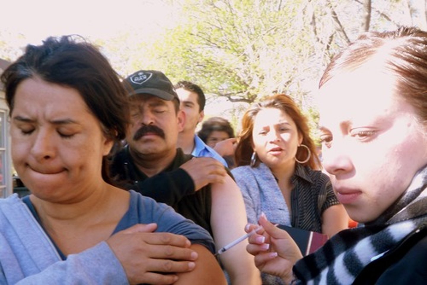 <p>to give an injection</p>