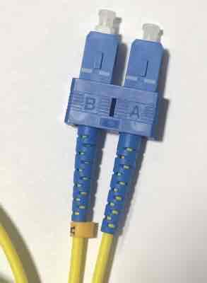 <p>What kind of connector is being shown in this image?</p>