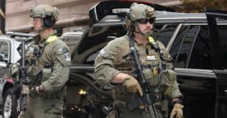 <p><span>If an agent ……. (</span><strong><span>wear)</span></strong><span> a uniform today, he ……. </span><strong><span>(be)</span></strong><span> easily recognized</span></p>