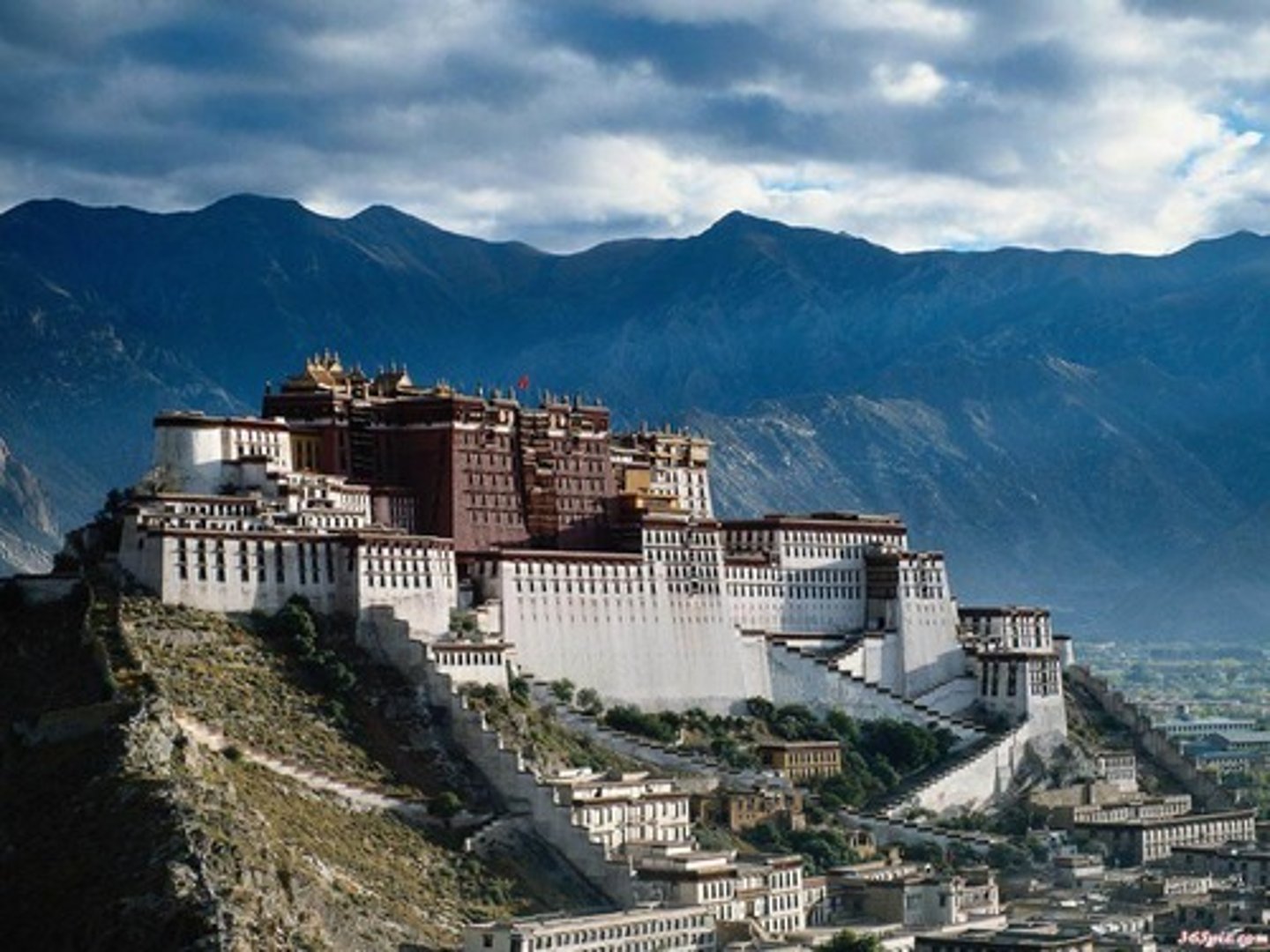 <p>Vajrayana Buddhist pilgrimage destination in Tibet. a dzong fortress in the city of Lhasa, Tibet. It was the winter palace of the Dalai Lamas from 1649 to 1959,</p>