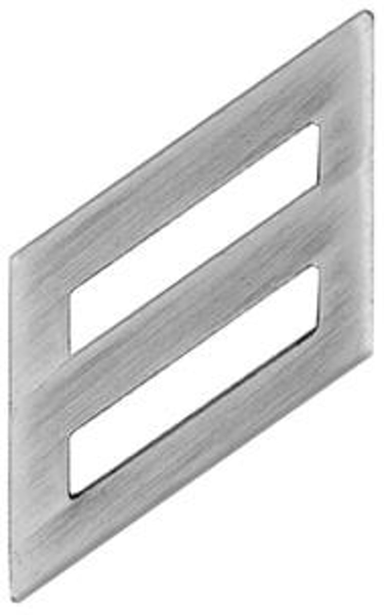 <p>Seaman (SN)</p><p>Three hash marks</p>