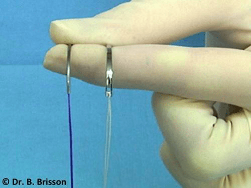 <p>needle used to make sutures; surgical needle</p>