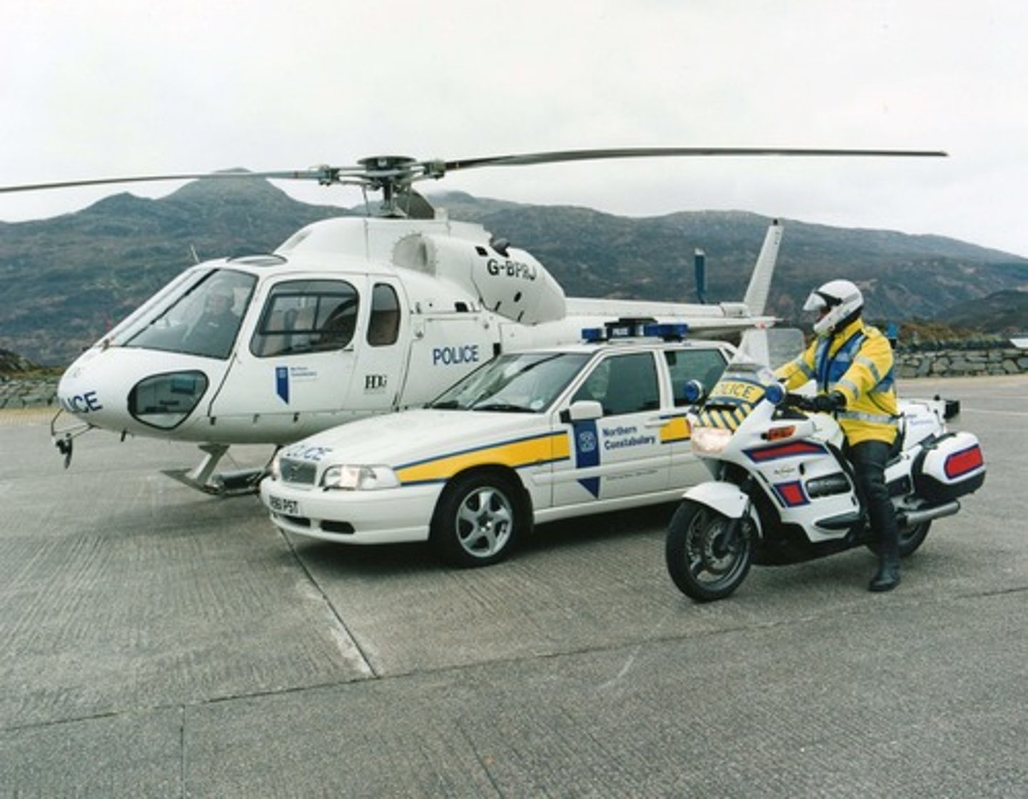 <p>No unreasonable searches and seizures</p><p>- they have to have a warrant (paper giving permission to enter with exactly what they are looking for)</p>