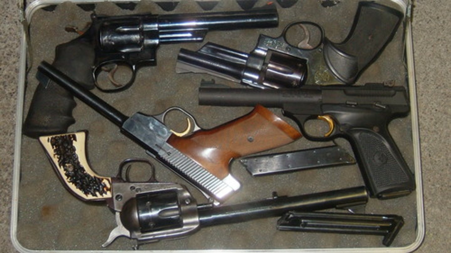 <p>weapons</p>