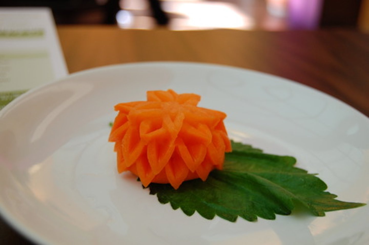 <p>to decorate</p>