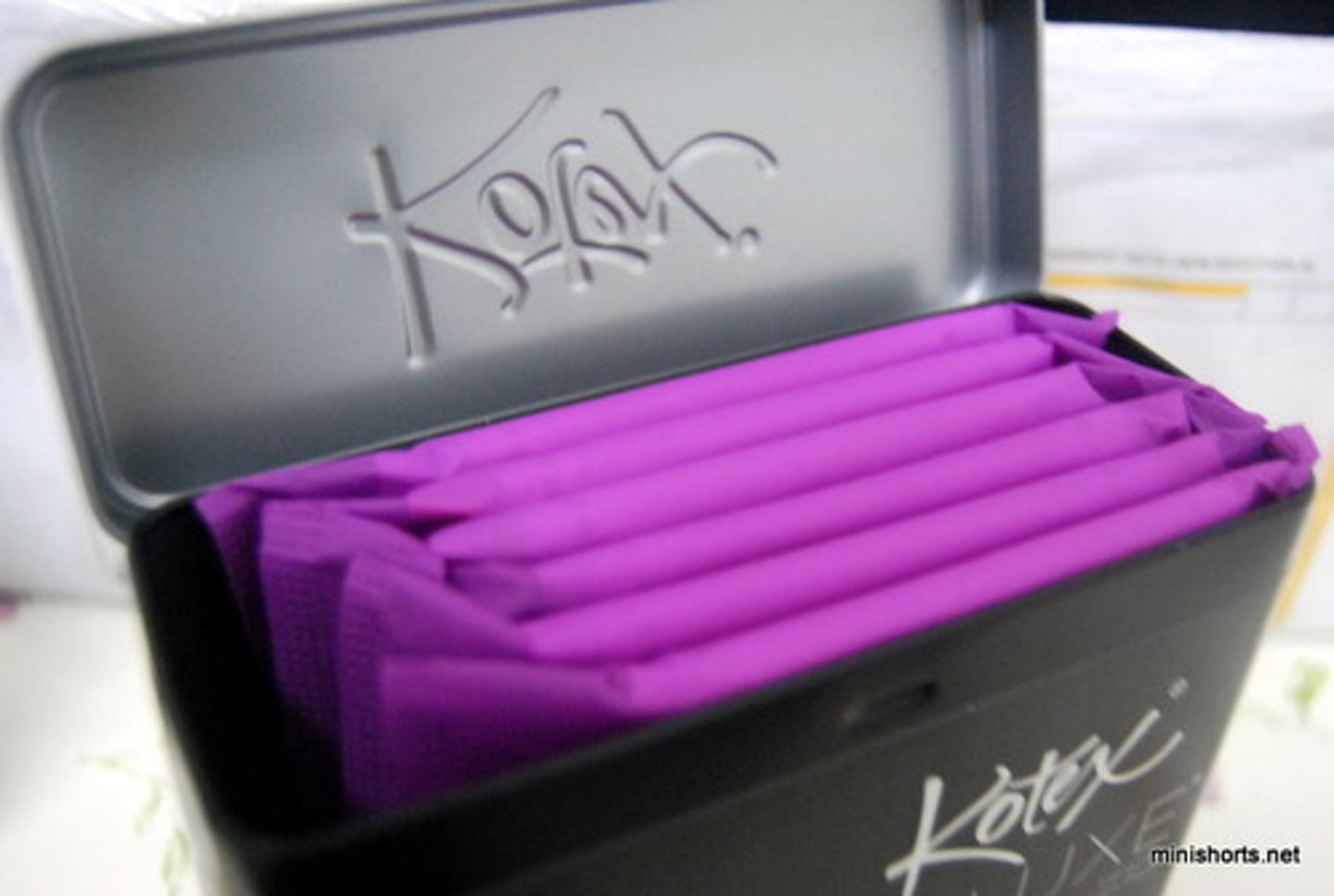 <p>pads/sanitary napkins</p>