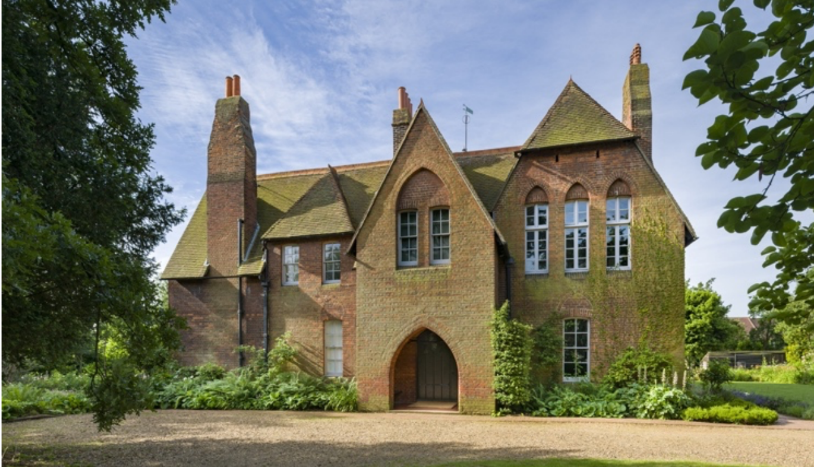 <p>Who designed the Red House?</p>