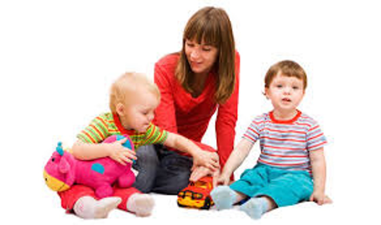 <p>to take care (of) / I take care of..</p>