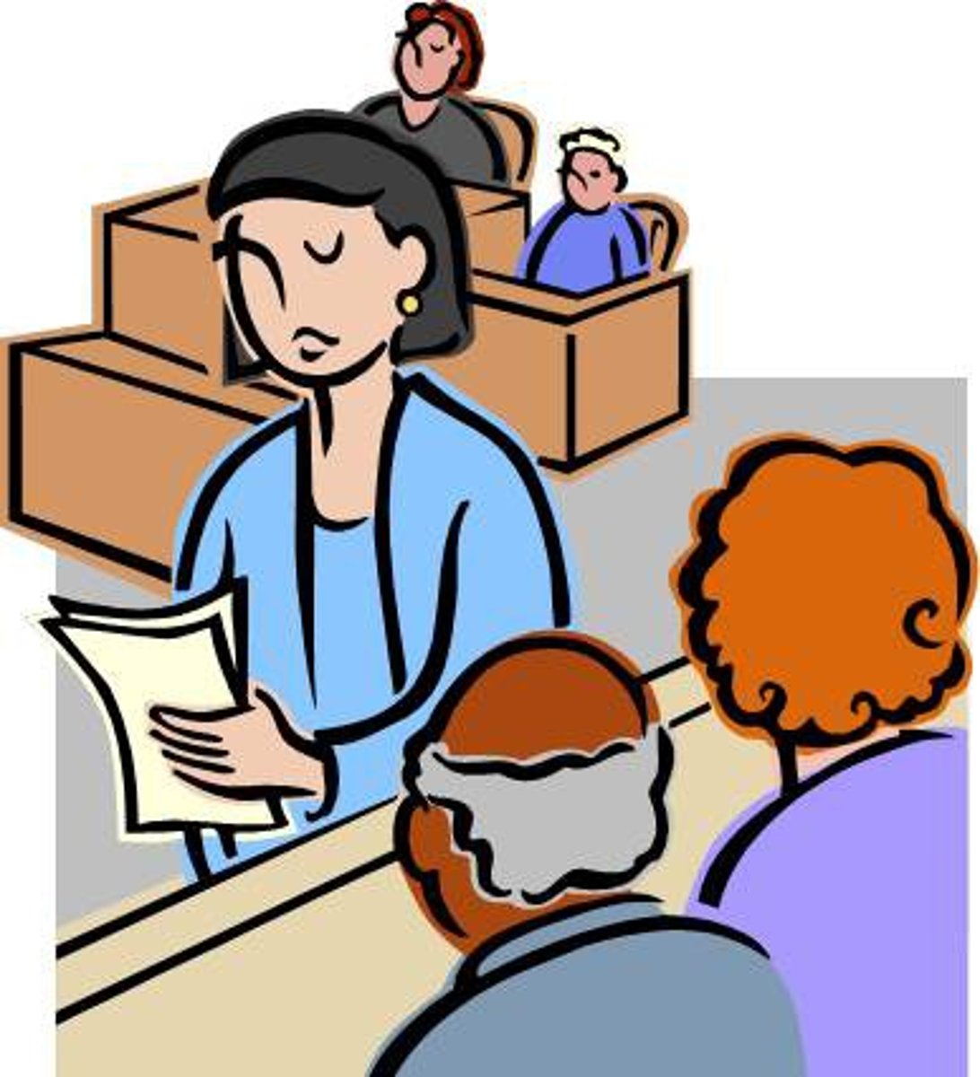 <p>lawyer (m)/(f)</p>