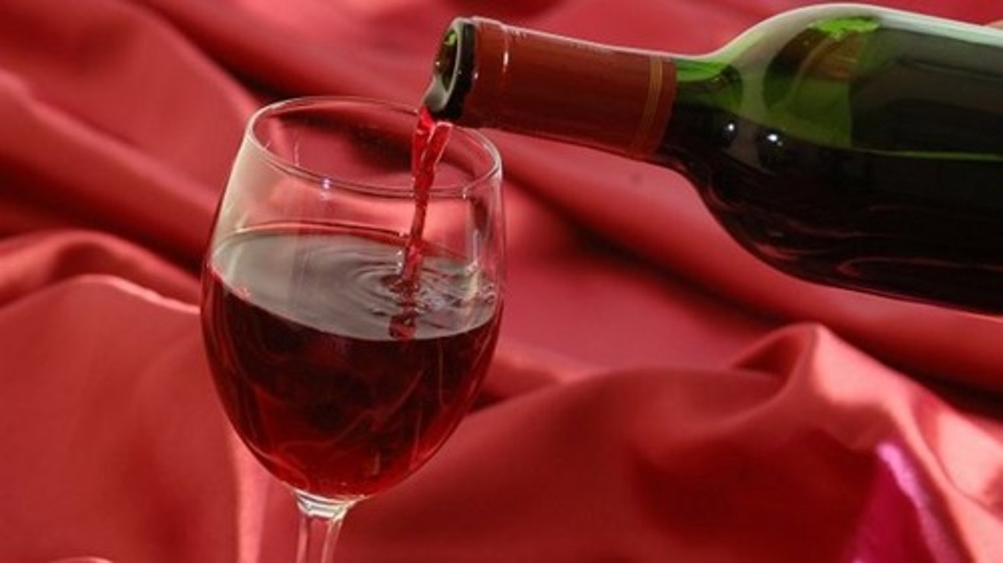<p>(white/red) wine</p>