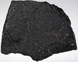 <ol><li><p>extrusive origin</p></li><li><p>aphanitic texture</p></li><li><p>composition mafic</p></li></ol><p></p>