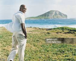 <p>a costa (the literal coastline)</p><p>o litoral (the region along the coast)</p>