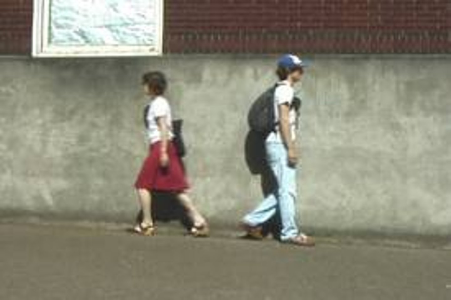<p>ir lejos, distanciarse</p>