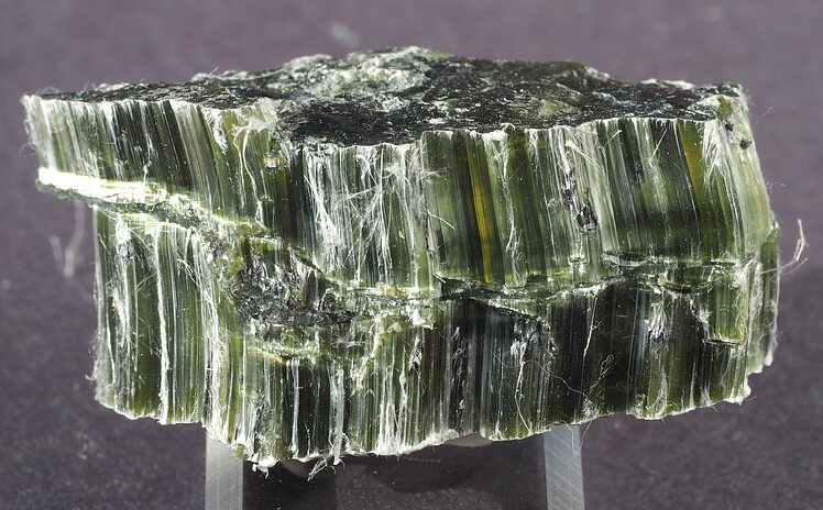 <p>What is this mineral?</p>