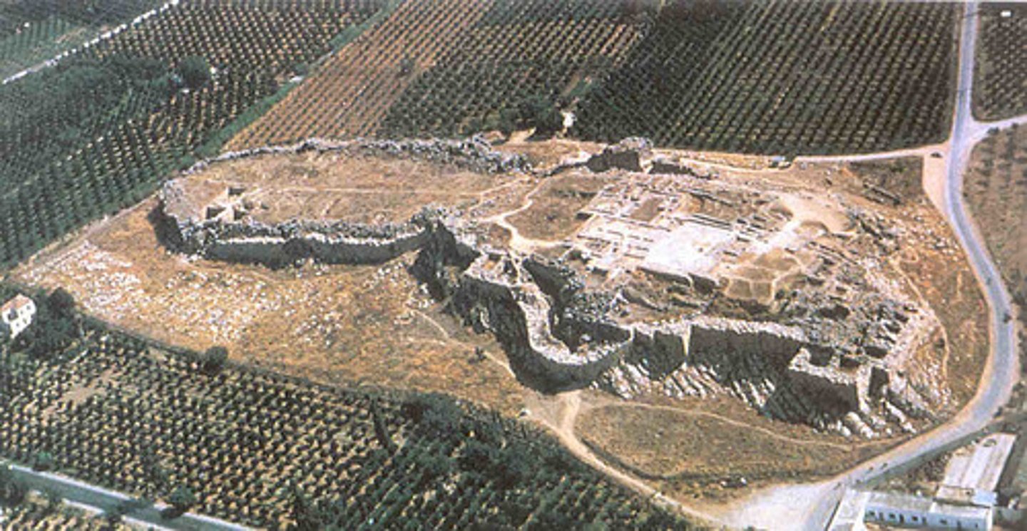 <p>thành lũy</p>