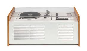 <p><span>Hans Gugelot, Dieter Rams</span></p>
