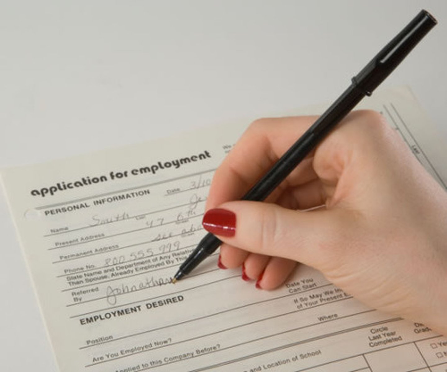 <p>to apply for a job (to present oneself)</p>