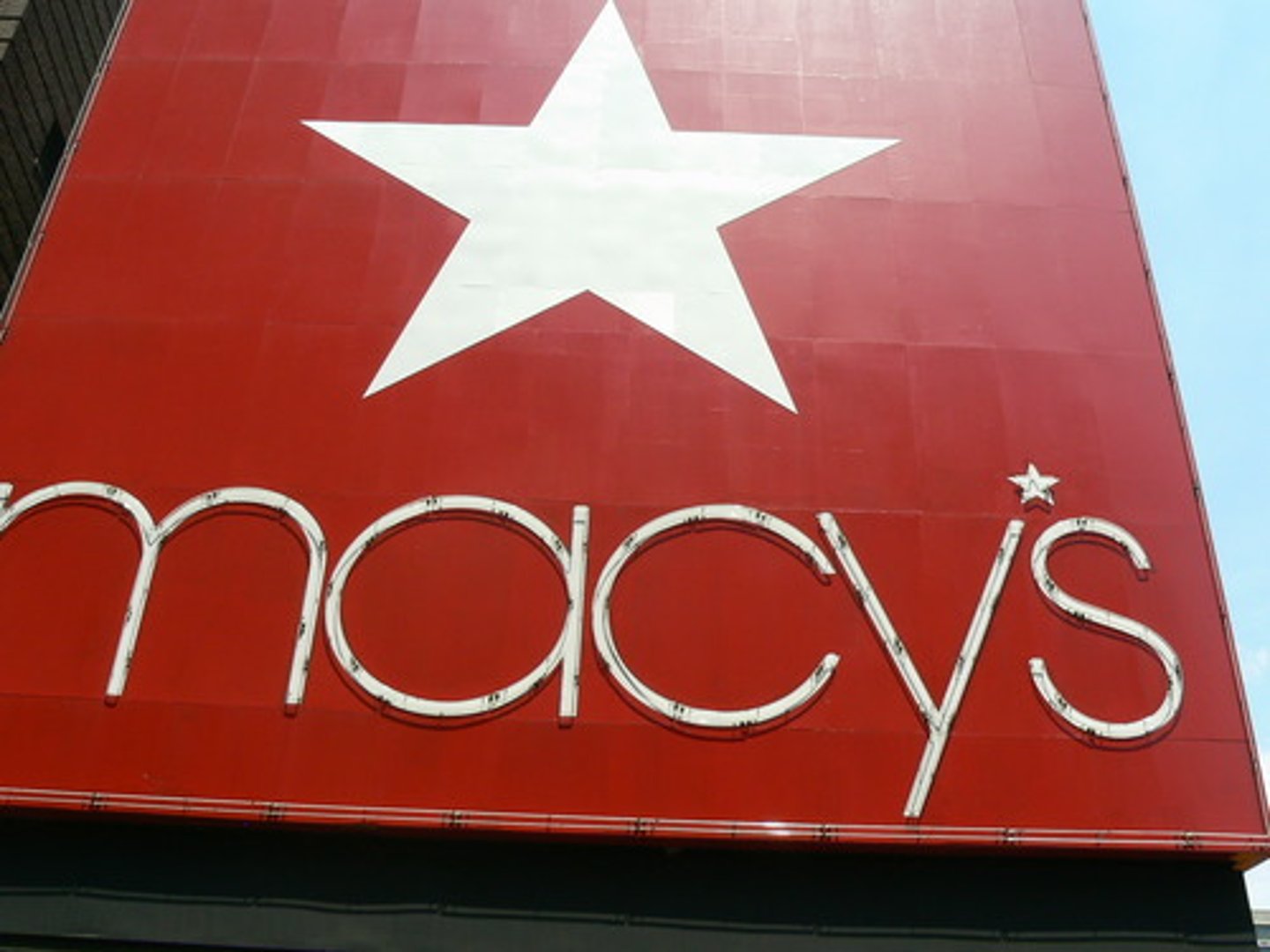 <p>department store</p>